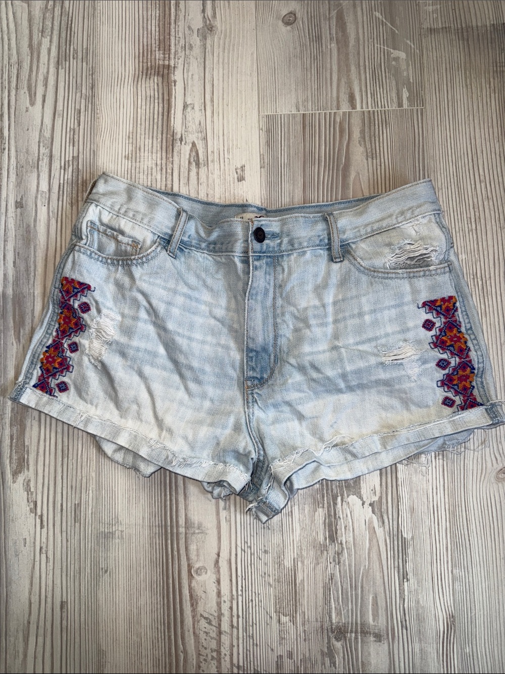 Hollister Light Blue Embroidered Aztec Jean Shorts, Size 31